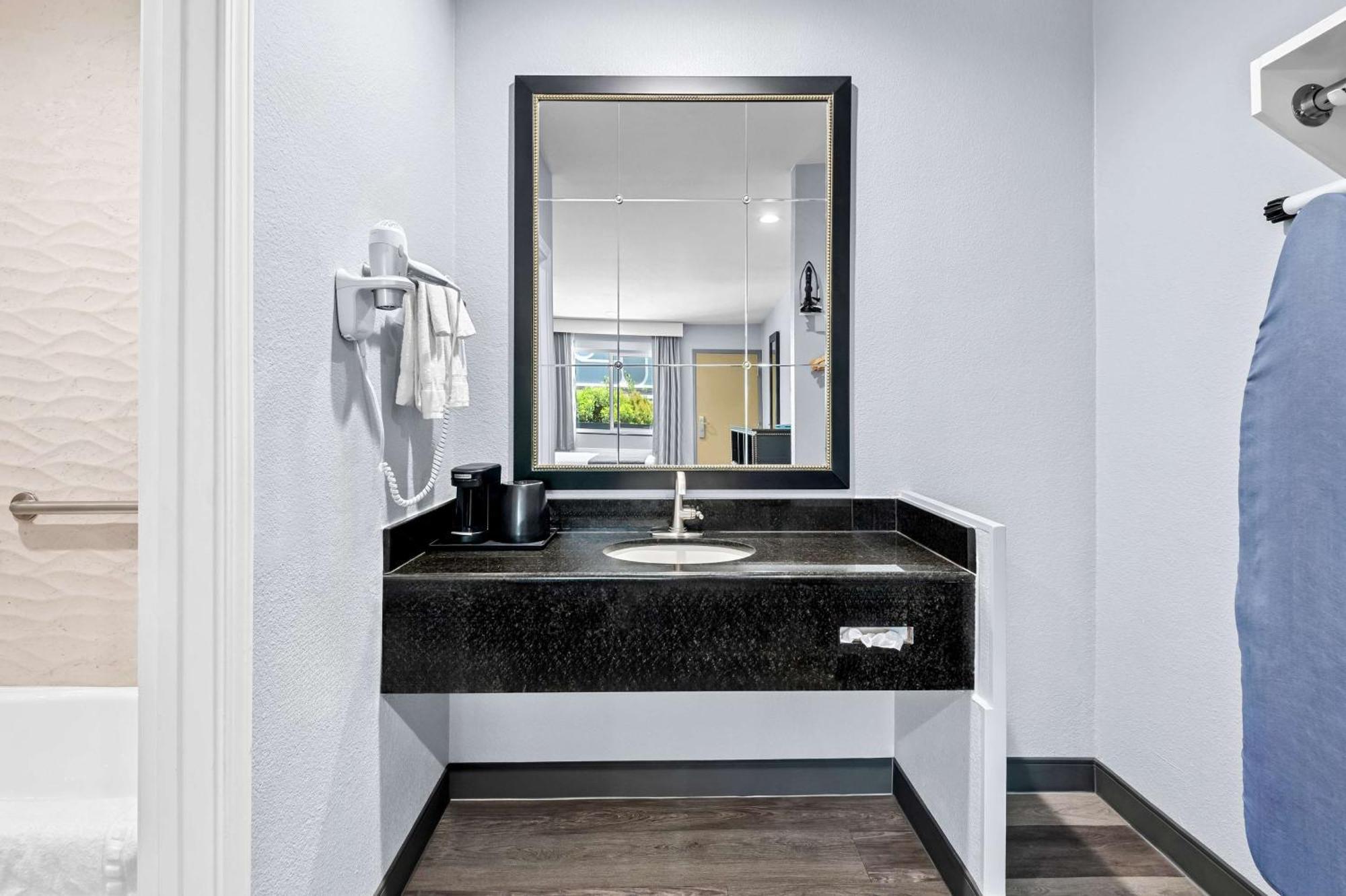 Surestay Hotel By Best Western Buena Park Anaheim Екстер'єр фото